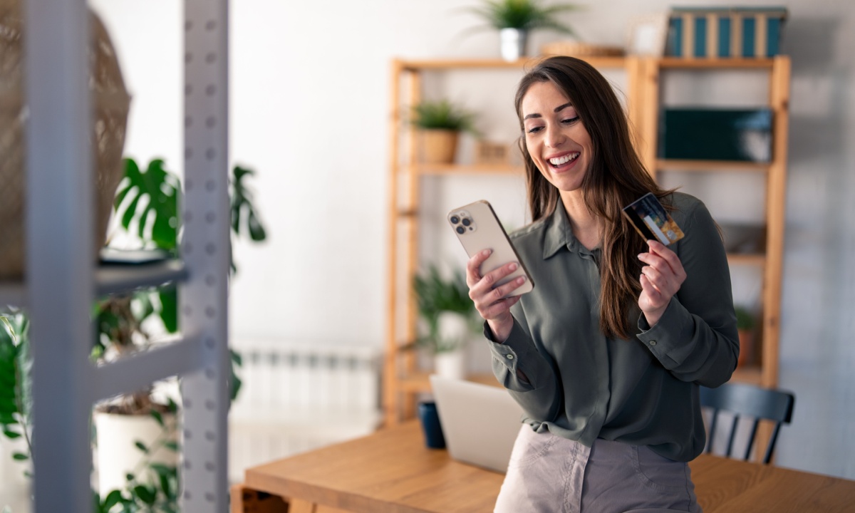 Banks Use Payout Moments to Build New Customer Relationships