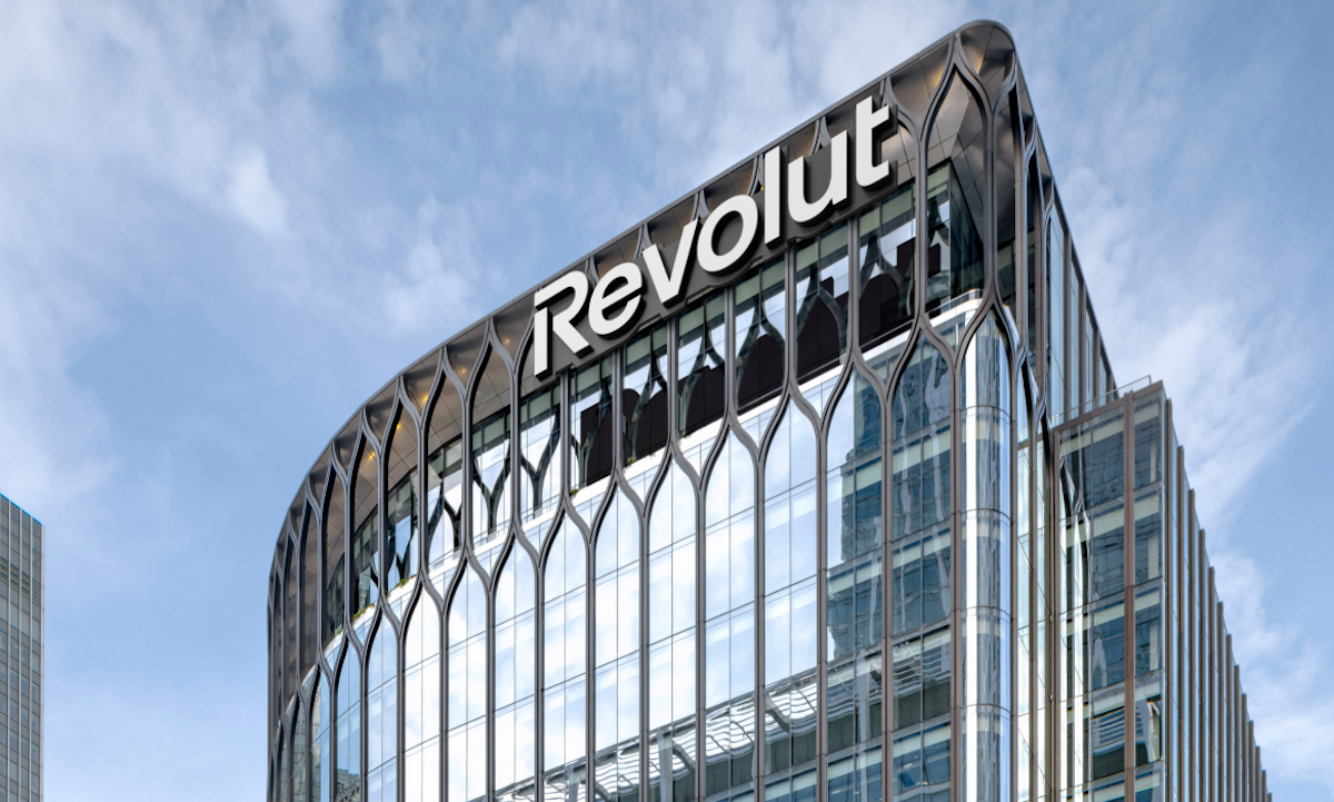 Revolut Adds Employee Incentives to Fuel Business Banking Push